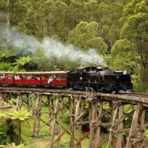 Паровоз Пыхтящщий Билли