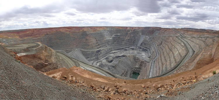 Золотодобывающий карьер в Австралии