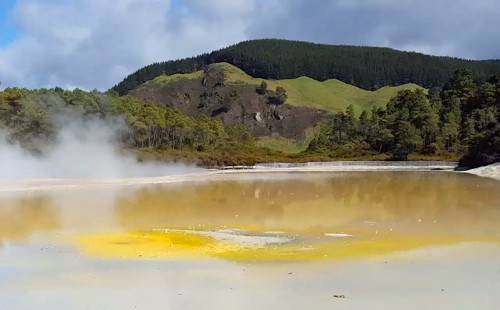 Экскурсия в Роторуа, Долину гейзеров и Хоббитон из Тауранги