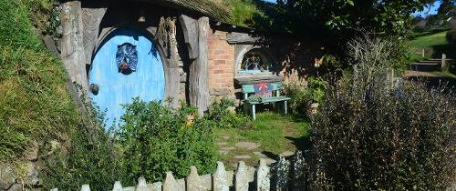 Поездка в Хоббитон, обед в Зеленом Драконе и пещера светлячков