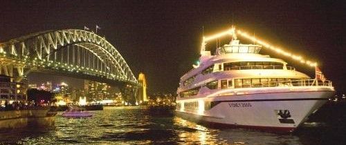 Новогодний ужин на яхте в Сиднейской бухте